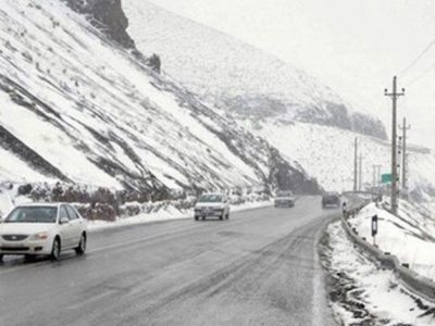 بارش برف و باران در جاده‌های ۱۱ استان